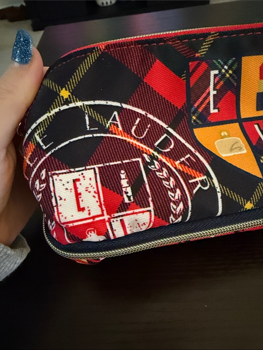 Estée Lauder limited edition Tartan plaid cosmetic bag 2 compartments - Picture 5 of 11